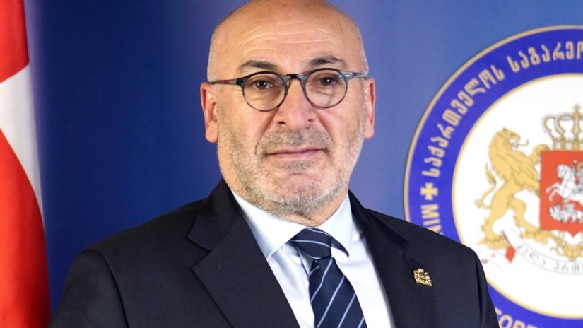 საფრანგეთში საქართველოს ელჩი თანამდებობას ტოვებს