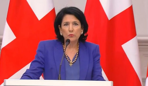 ინფორმაციის დაუგეგმავი გახმაურების გამო პრეზიდენტმა მალიში ვიზიტი გააუქმა