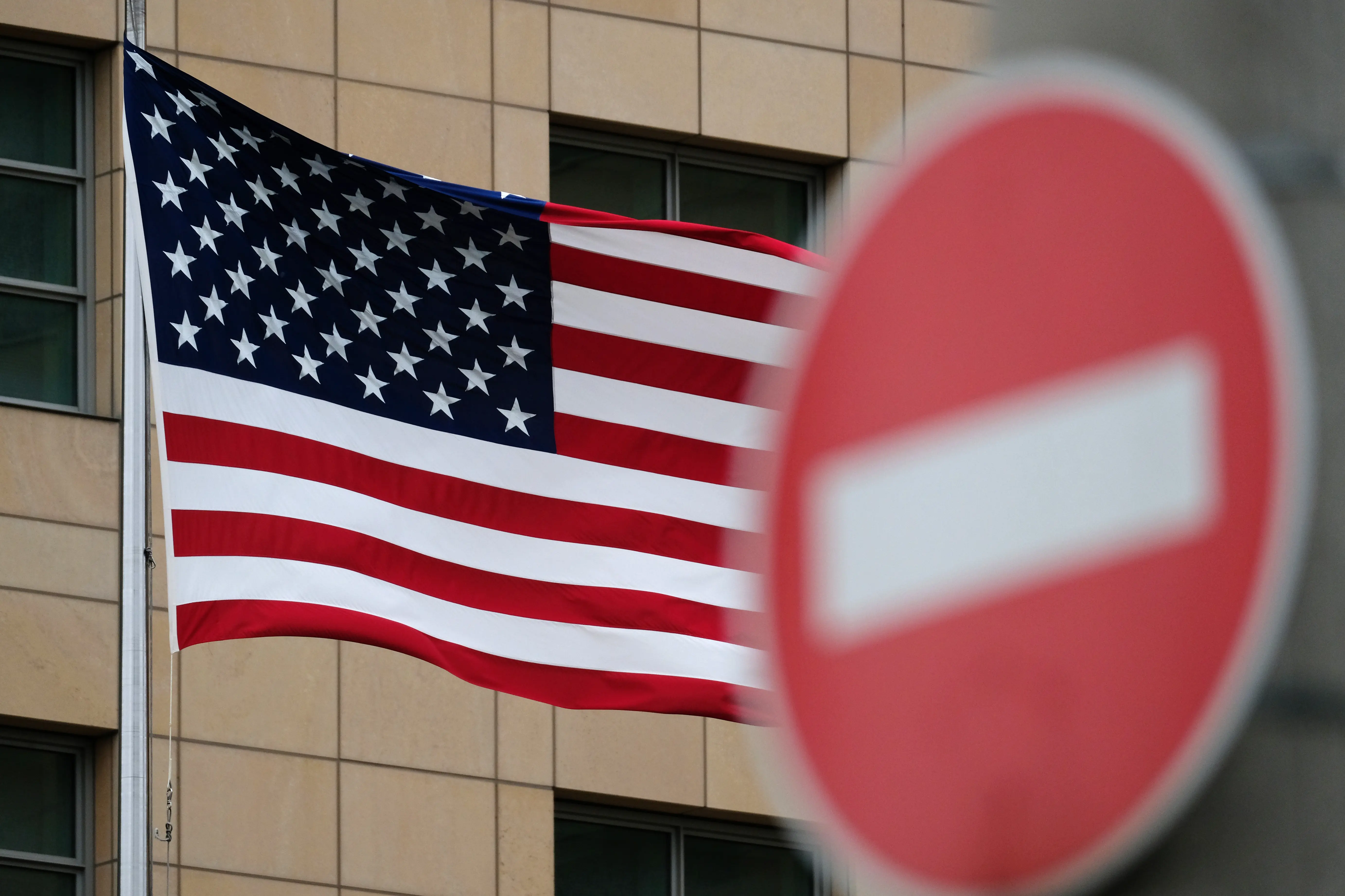 США потребуют крупные залоги от соискателей виз из некоторых стран