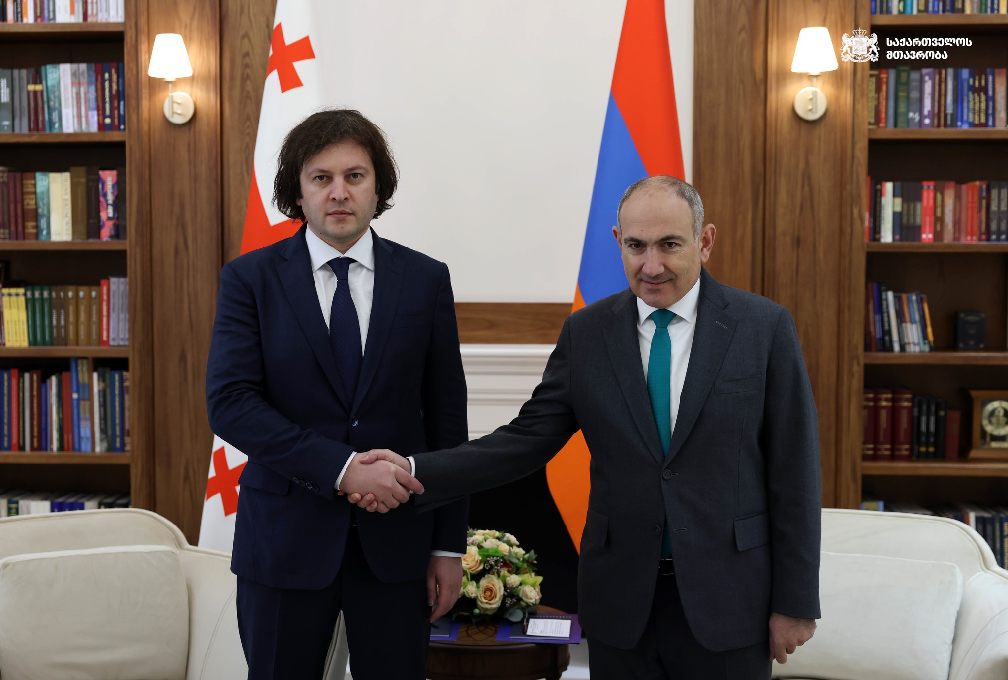 ირაკლი კობახიძე ერევანში ნიკოლ ფაშინიანს შეხვდა