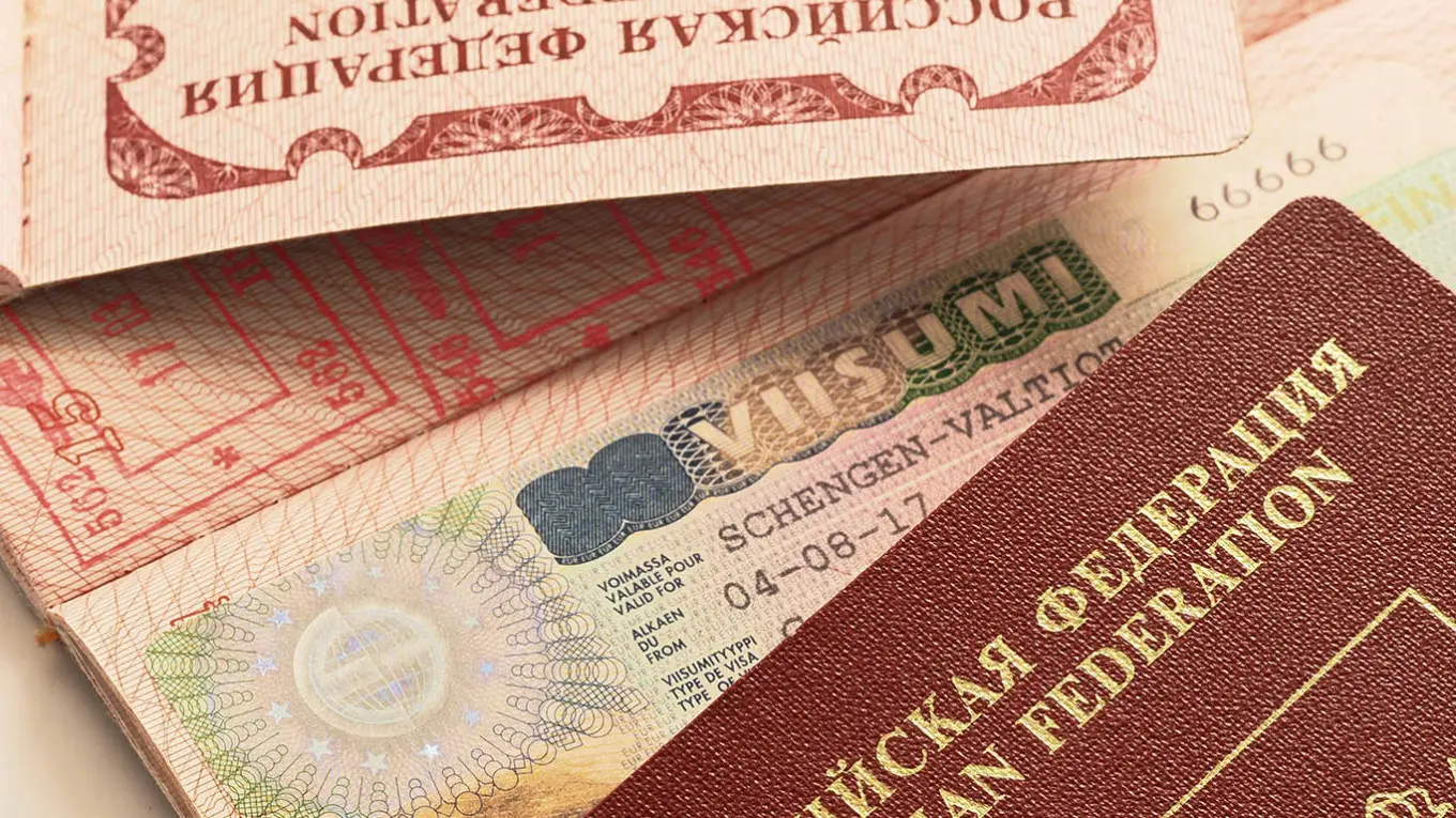Россиянам с шенгенскими визами начали запрещать посещение отдельных стран ЕС