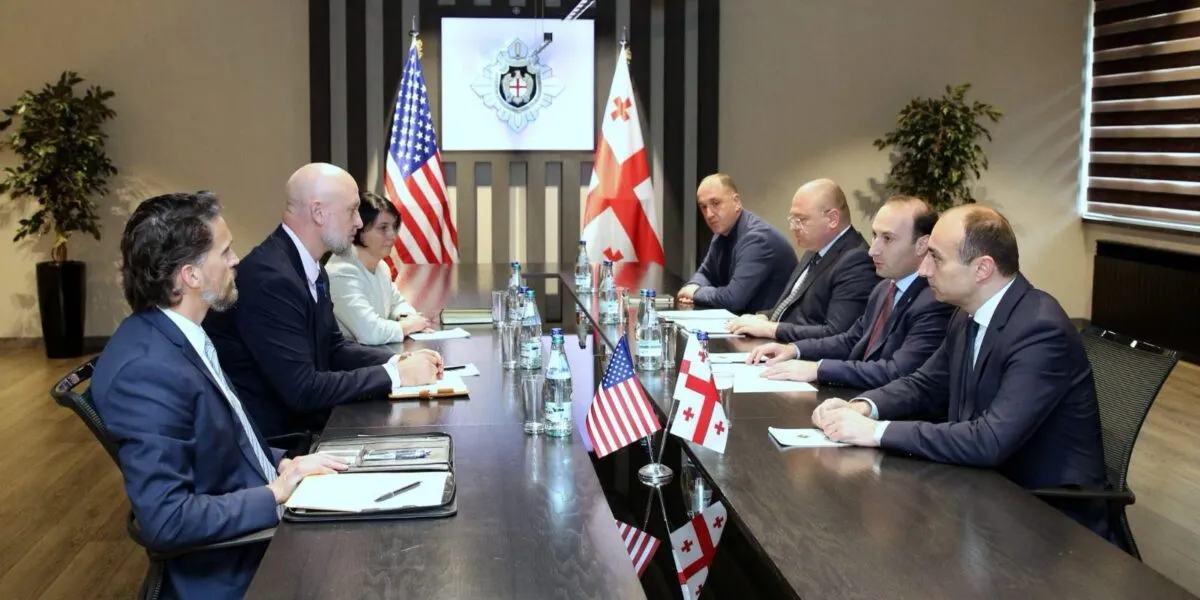 Глава СГБ "Мечты" провел встречу с атташе ФБР посольства США