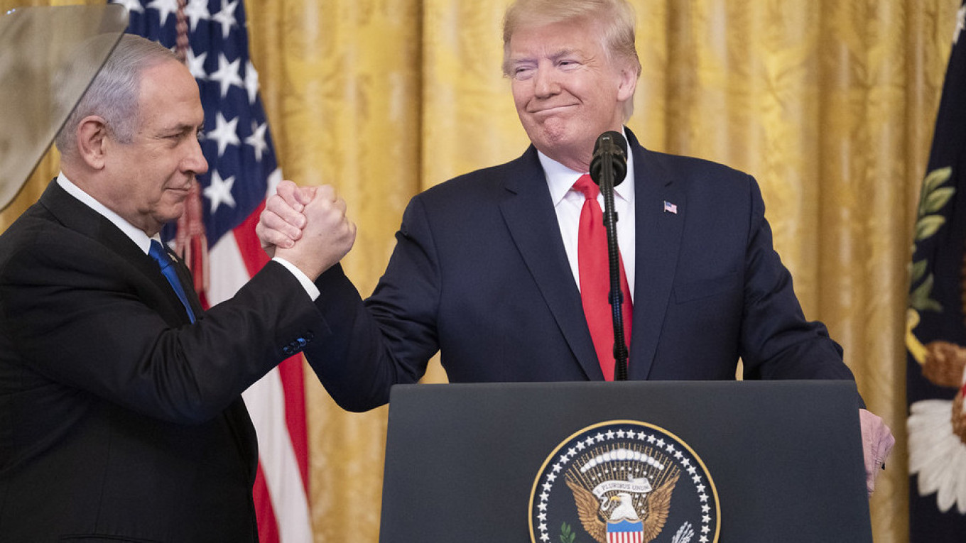 Трамп заявил о планах навсегда выселить палестинцев из Газы