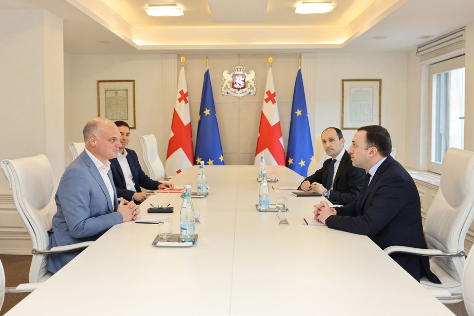 PM meets APM Terminals representatives