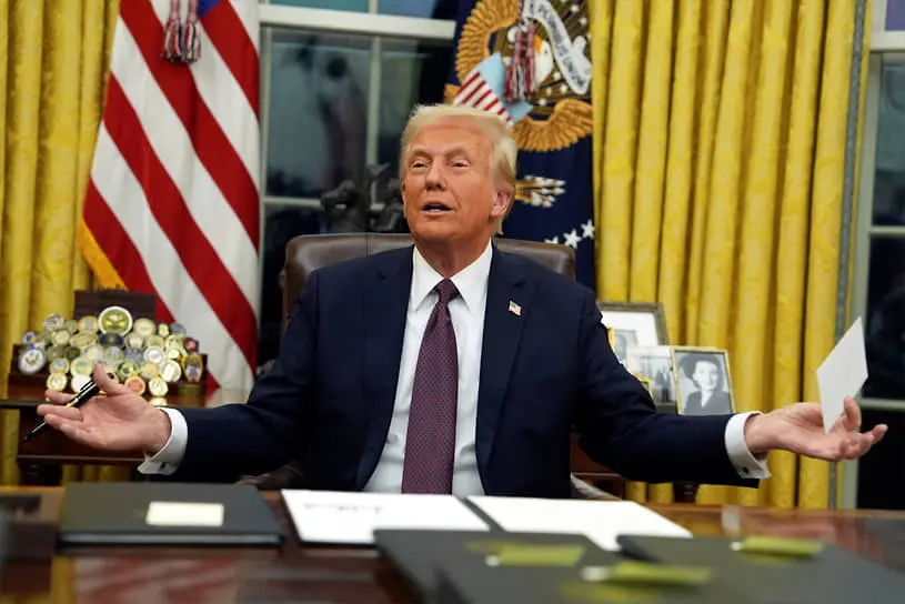 Трамп ввёл дополнительные пошлины для Индии за покупку нефти в РФ
