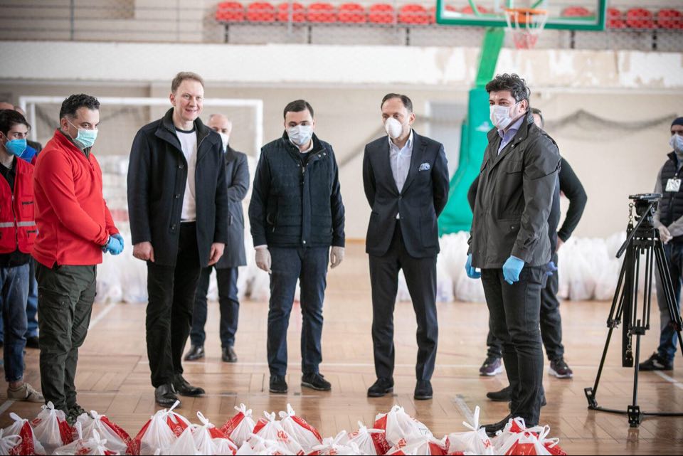 „ვისოლ ჯგუფი“ თბილისის მერიასთან ერთად მარტოხელა მოხუცებს ყოველდღიური მოხმარების საგნებითა და საკვები პროდუქტებით მოამარაგებს