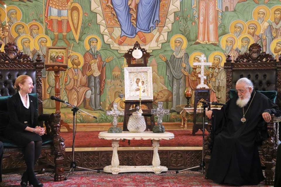 ილია მეორე – აშშ–ის ელჩს: "პრობლემა ბევრია, მაგრამ იმედი უფრო მეტია"