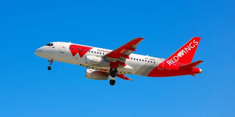 Пассажир затопил самолет компании Red Wings во время рейса Москва-Батуми