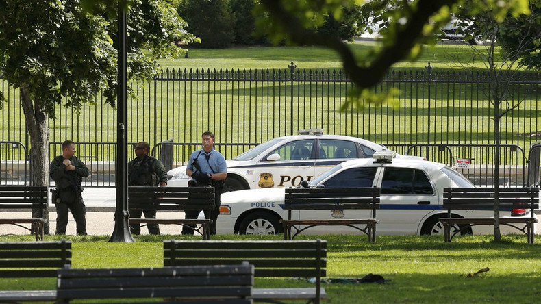 Сотрудники Секретной службы США ранили человека возле Белого дома