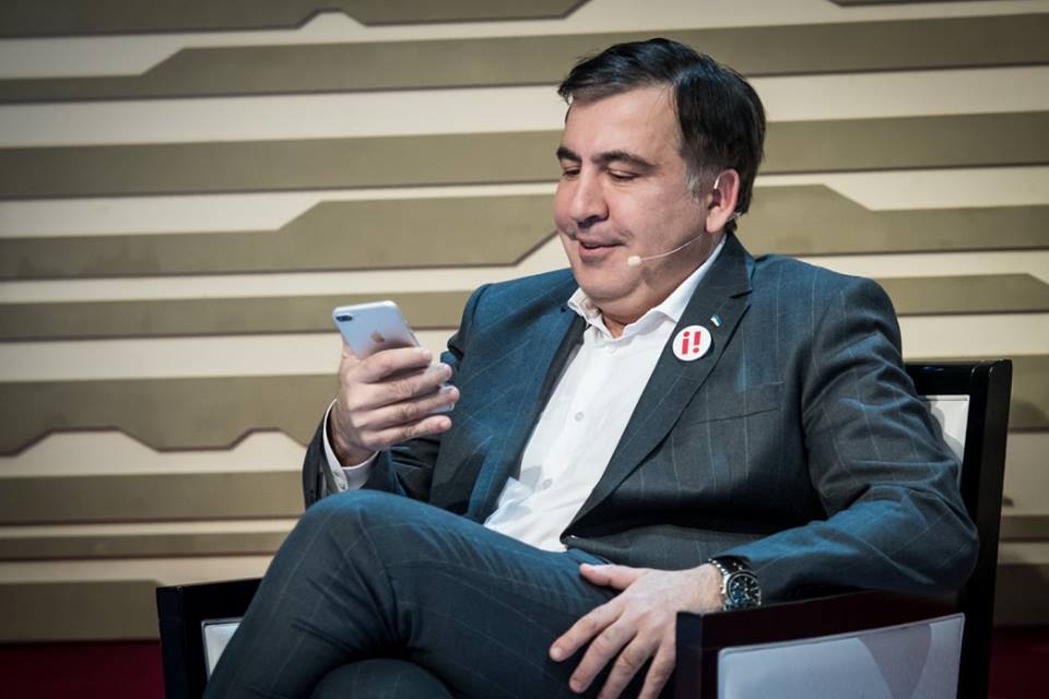 სააკაშვილი – პოლიციელებს: "ზედმეტი ენთუზიაზმით ნუ შეასრულებთ უკანონო ბრძანებებს"