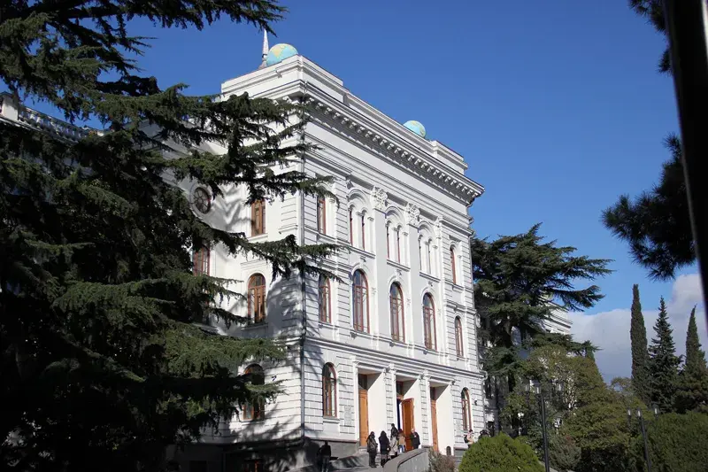 განათლების სამინისტრო: თსუ და ტექნიკური უნივერსიტეტი გაერთიანდება