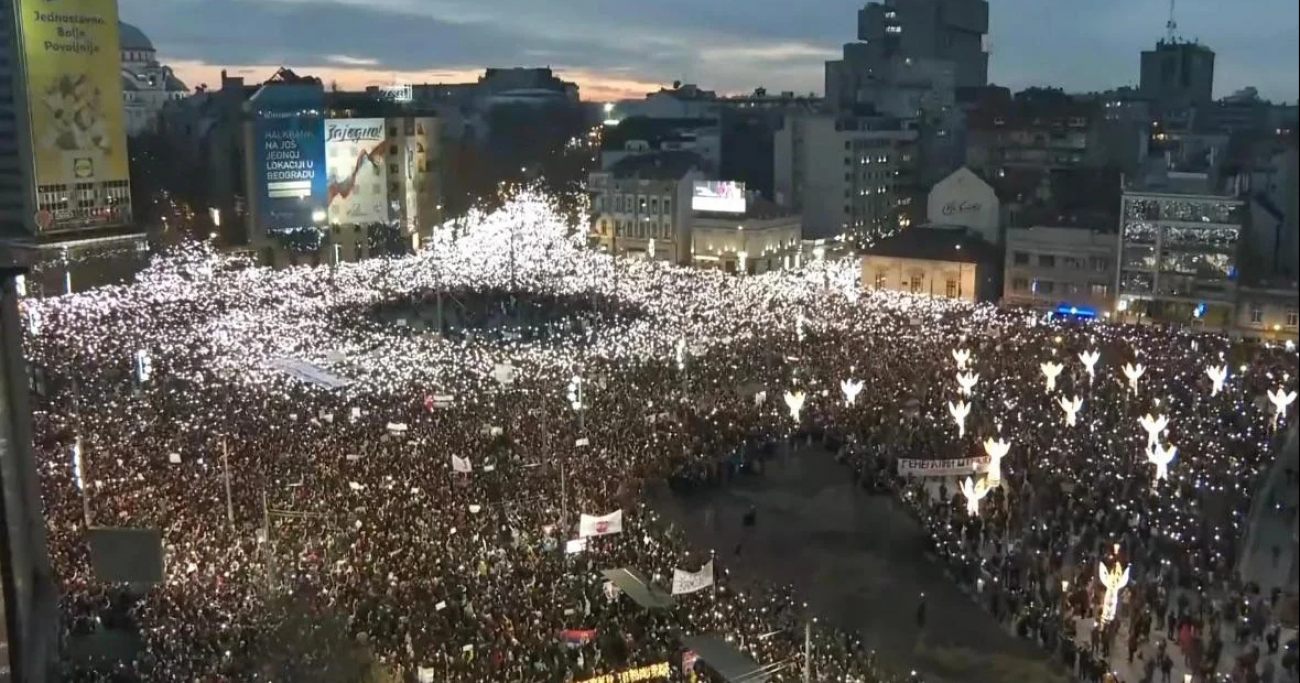 ბელგრადში მასობრივი ანტისამთავრობო აქცია გაიმართა