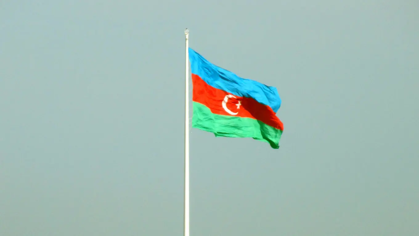 В Азербайджане начались массовые проверки документов у россиян