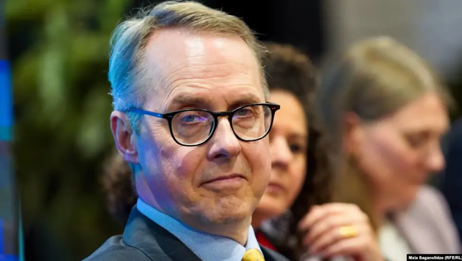 Посол Германии вернулся в Тбилиси после консультаций в Берлине