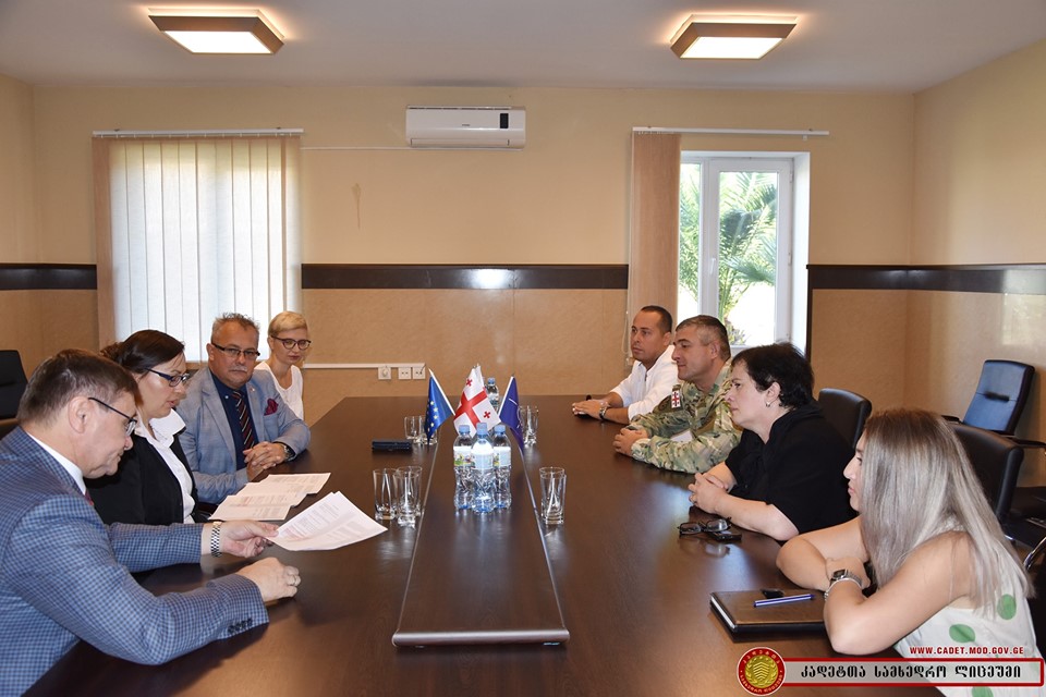 კადეტთა სამხედრო ლიცეუმს პოლონური დელეგაცია სტუმრობს