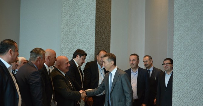 ივანიშვილმა პარტიის რეგიონალური ორგანიზაციების აქტივთან შეხვედრები დაიწყო