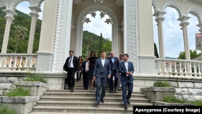 რუსეთის ვიცე-პრემიერმა ბიჭვინთაში Москва Резорт-ს სამშენებლო ტერიტორია მოინახულა