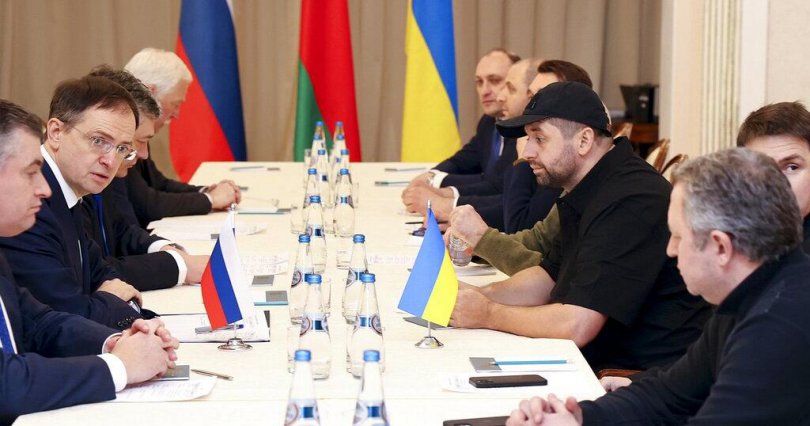 „ჩვენი პოზიციები უცვლელია“ – პოდოლიაკი რუს მომლაპარაკებელს პასუხობს