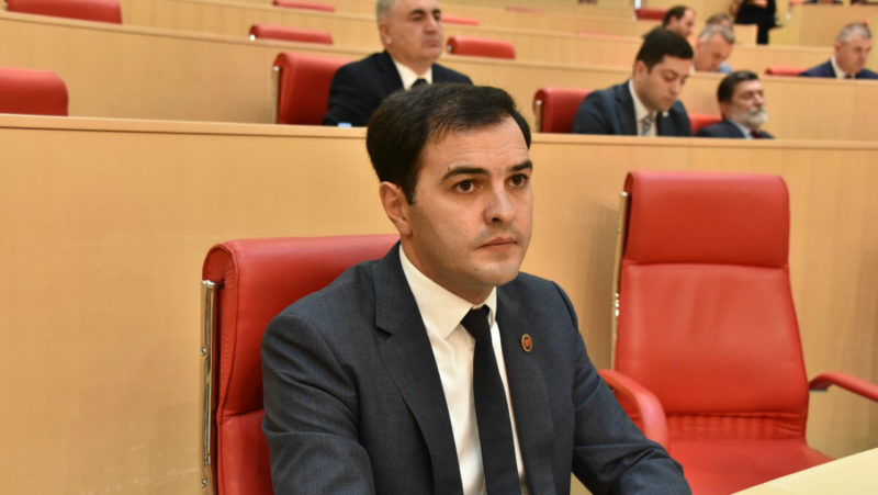 ვანო ზარდიაშვილი დეპუტატის მანდატს ტოვებს