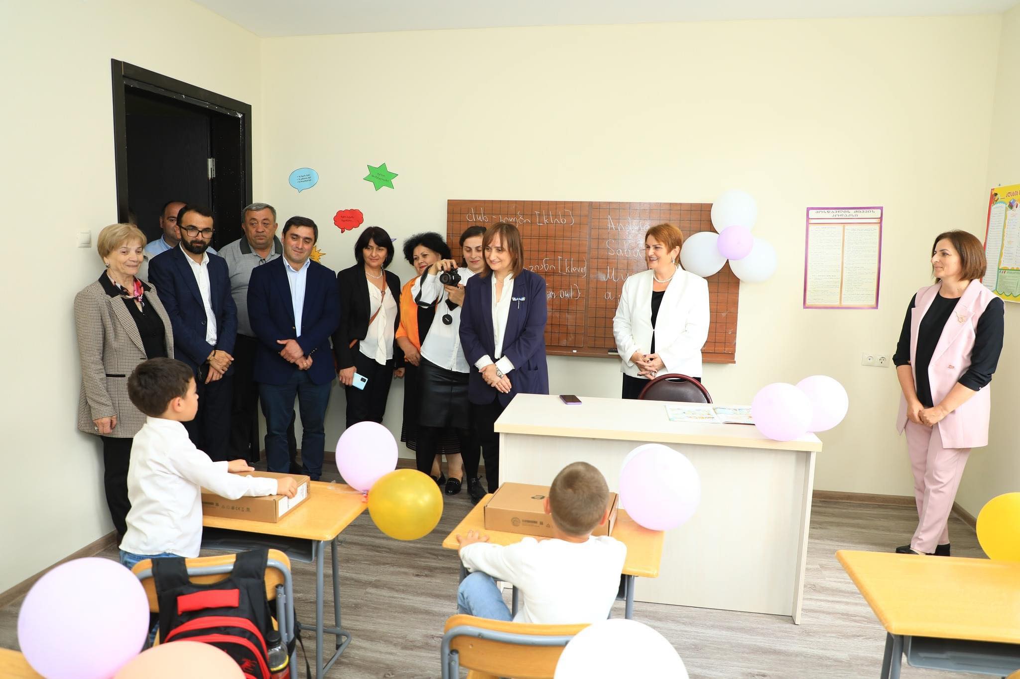 ხულოს მუნიციპალიტეტის სოფელ განახლებაში ახალი სკოლა აშენდა