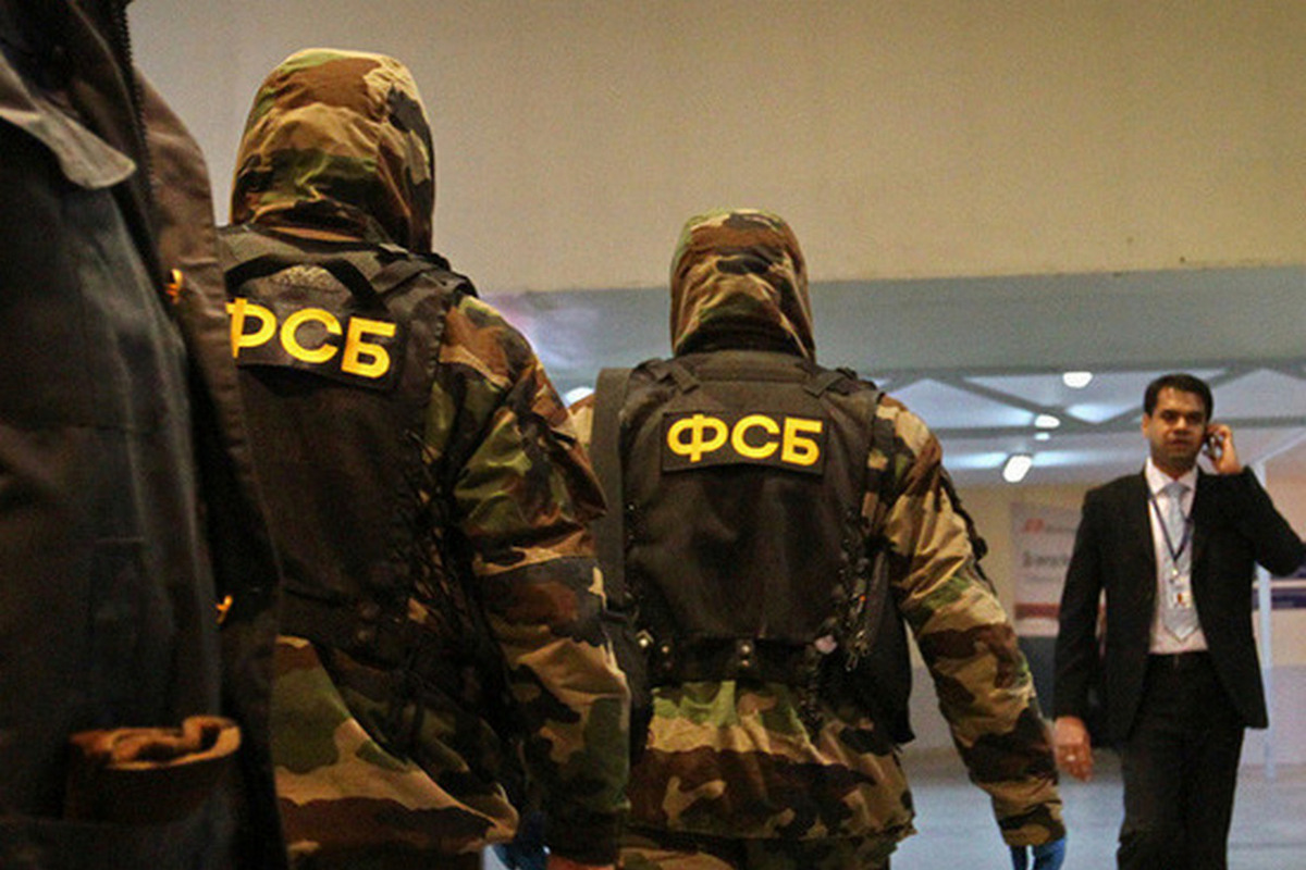ФСБ задержала екатеринбуржца из-за опубликованных в Тбилиси постов в соцсети