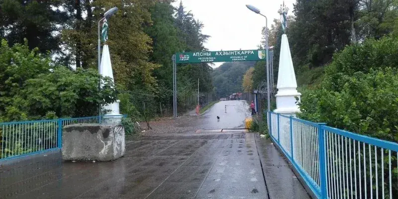 Абхазия продвигается вперед в создании транзитного узла для товаров через Грузию в РФ