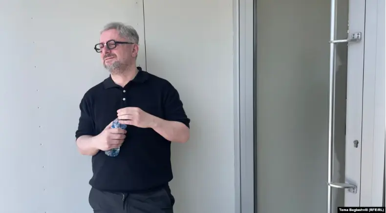 Осуждённый на 8 месяцев оппозиционер Ника Гварамия вышел на свободу