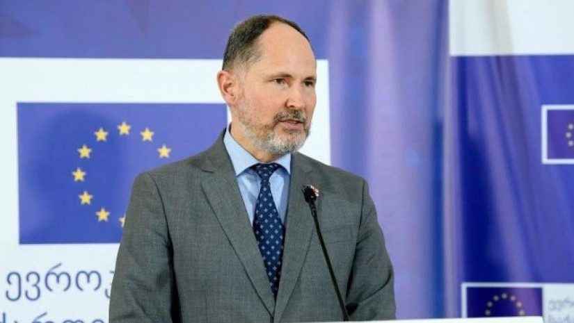 ევროკავშირის ელჩი სადამკვირვებლო ორგანიზაციების წარმომადგენლებს შეხვდა