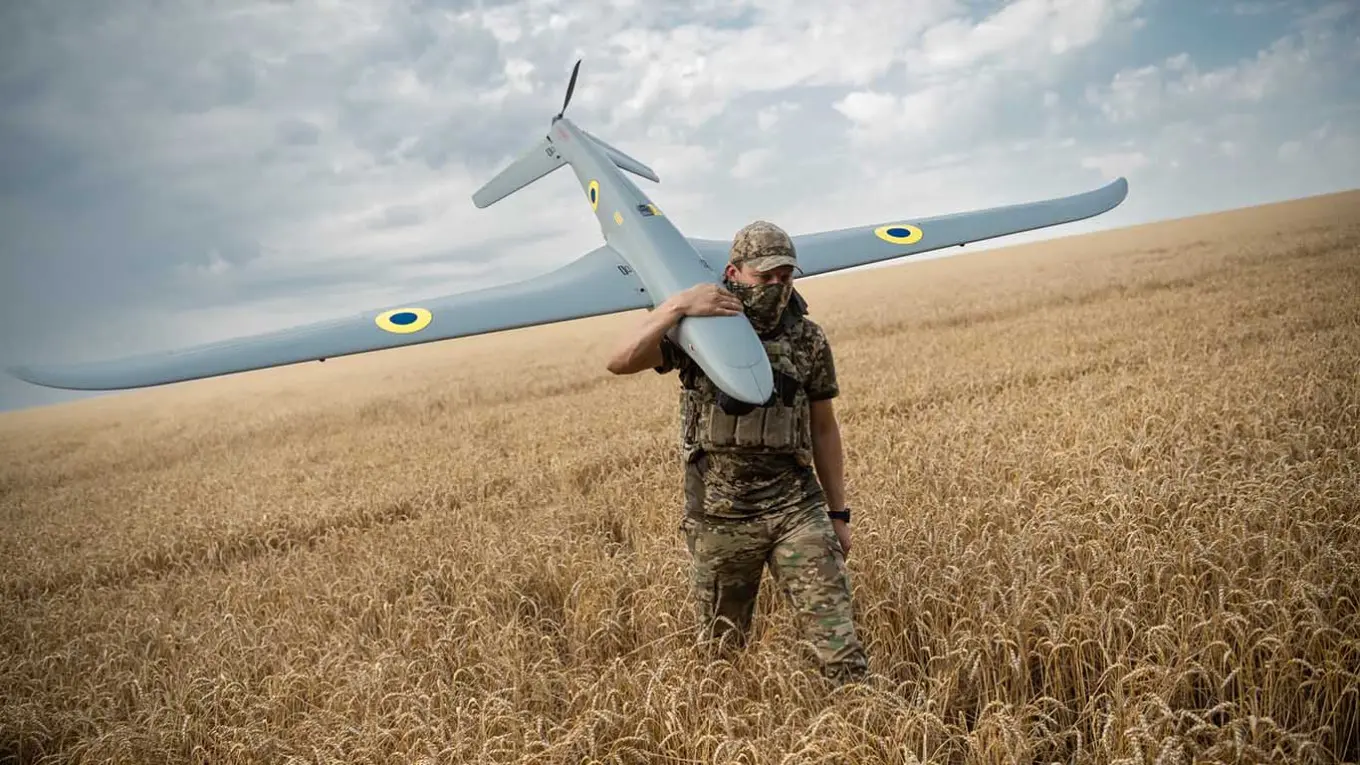 «Стаи дронов». Как Украине удалось вывести из строя почти 20% мощностей российских НПЗ