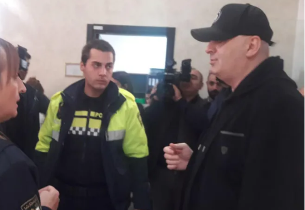 ბრეგაძემ ომბუდსმენის ოფისთან საპატრულო პოლიცია გამოიძახა