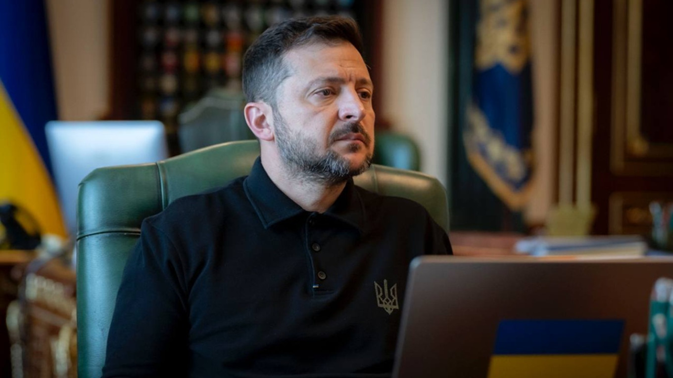 Зеленский предупредил о рисках для «друзей Путина» на параде в Москве 9 мая