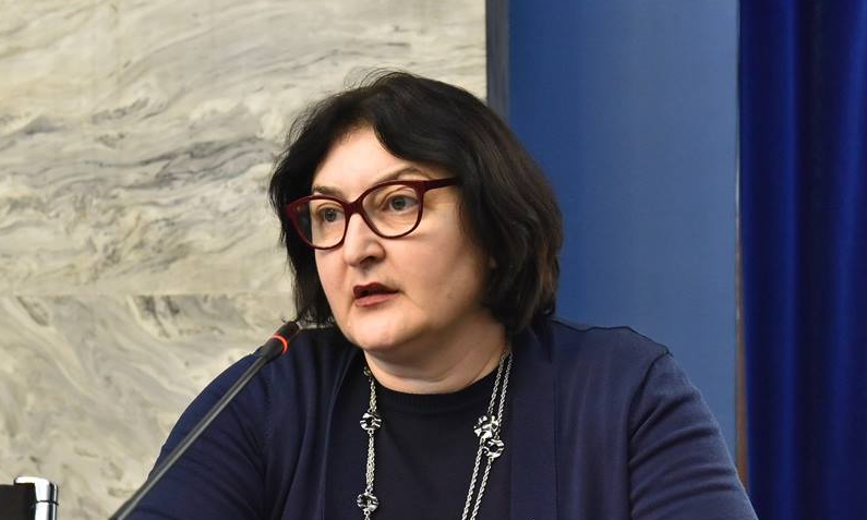 "საქართველოში 10 პოლიტიკოსიდან 8 შიზოფრენიკია"