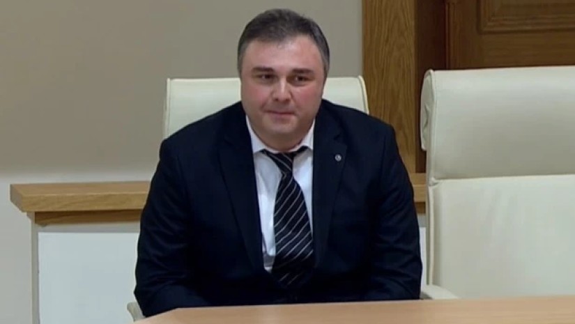 პარლამენტში ირაკლი ბერაიას ადგილს გრიგოლ აბესაძე დაიკავებს