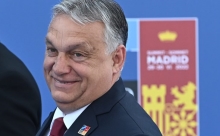 СМИ: Еврокомиссия в среду разморозит 10 млрд евро для Венгрии