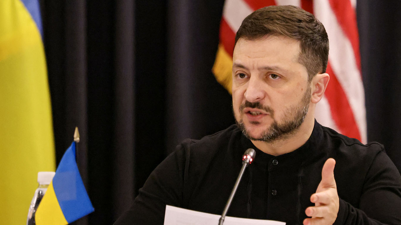 Зеленский провел переговоры с Рютте и Макроном после скандала у Трампа