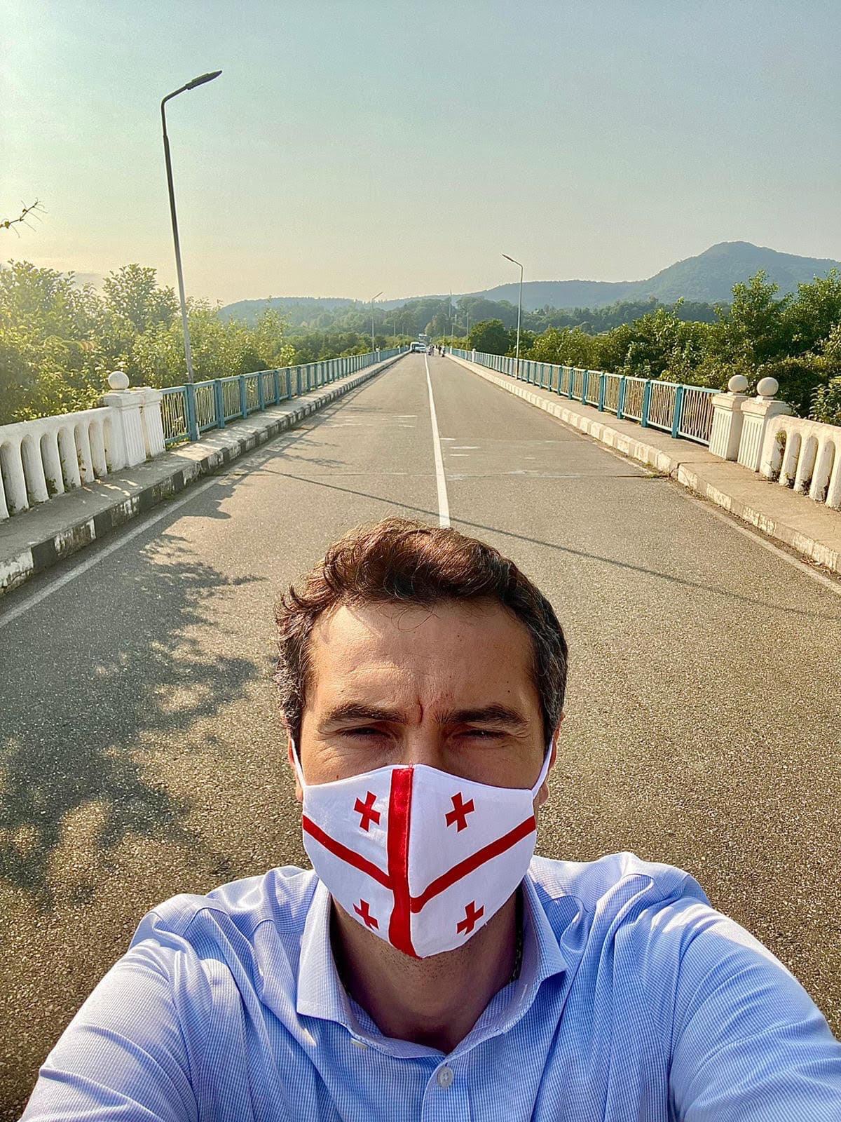 კახა კუჭავა:”აუცილებლად მოვა დრო, როცა ეს ხიდი აღარ გაგვყოფს!”
