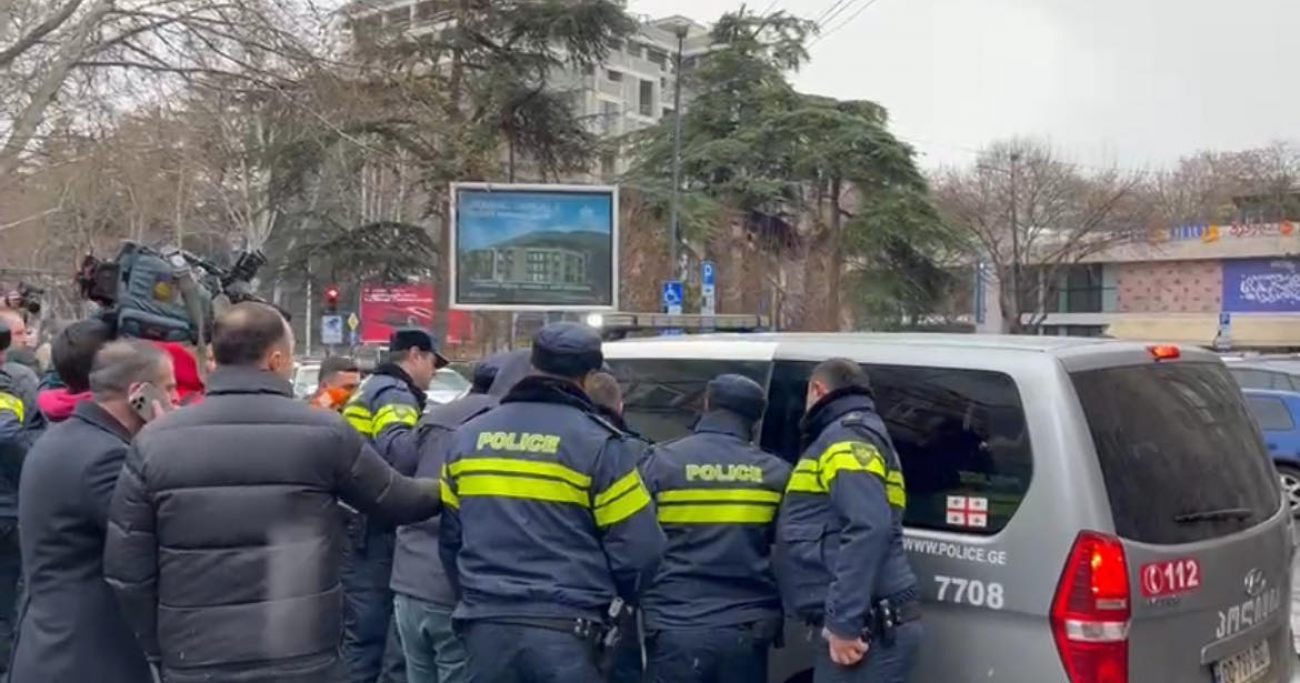 ოჯახის გამოსახლებისას 20 პირი დააკავეს, მათგან ორი სისხლის სამართლის მუხლით
