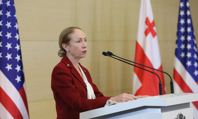 „ჩვენი თხოვნაა, ნაჩქარევი პროცესი შენელდეს და თუ რეორგანიზება მიდის, მასში გათვალისწინებული იყოს რეალური შეთავაზებები“
