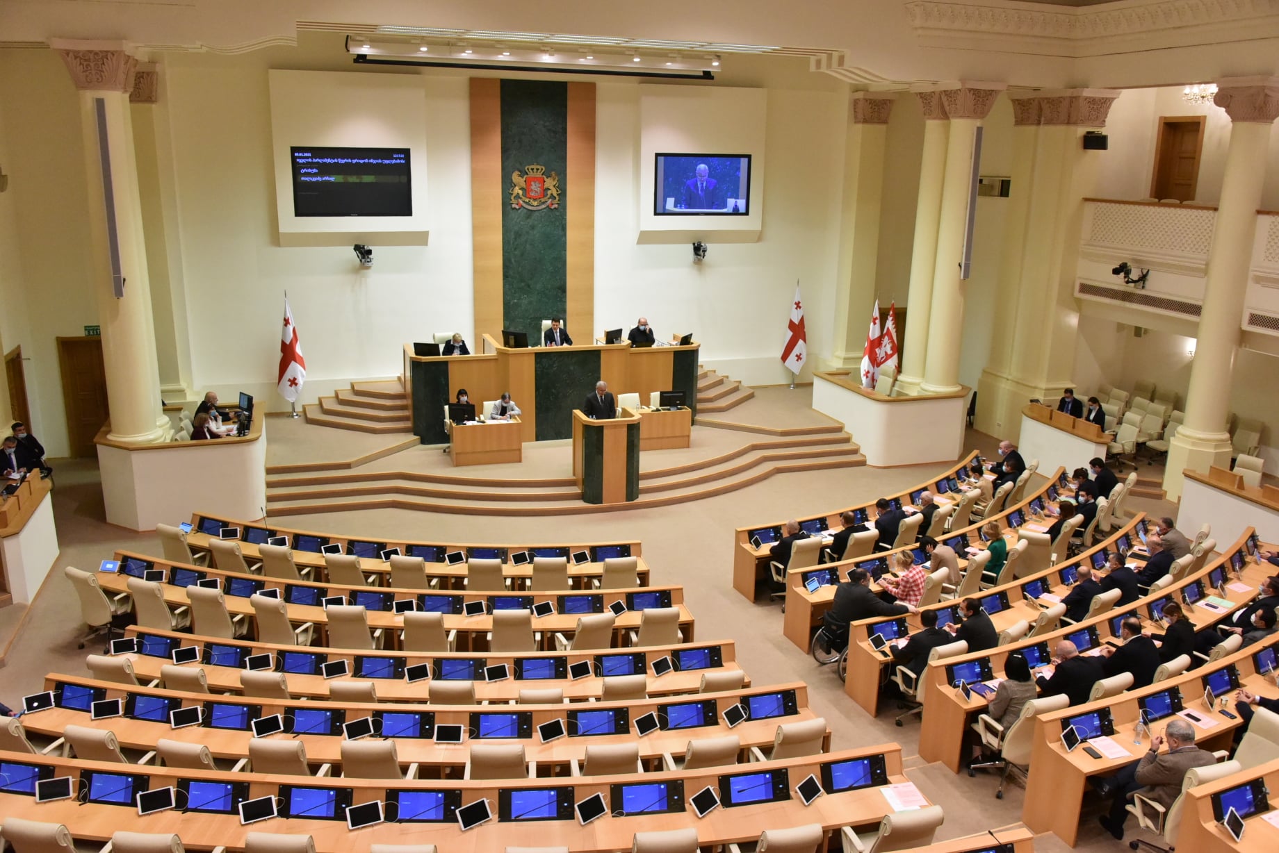 Парламент "Мечты" утвердил государственный бюджет на 2025 год единогласно