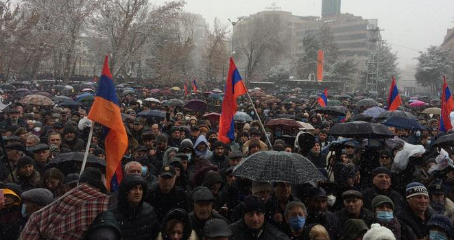 Оппозиция в Армении объявила о готовности протестовать в режиме нон-стоп