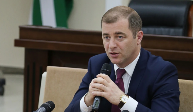 Абхазский оппозиционер приглашает Владимира Познера в Абхазию