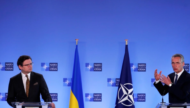 Генсек НАТО встретился в Брюсселе с главой МИД Украины