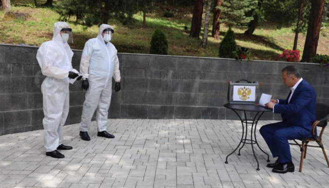 Бибилов до конца года определится, будет ли переизбираться на пост президента