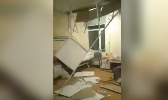 В палате детской больницы в Батуми обрушился подвесной потолок