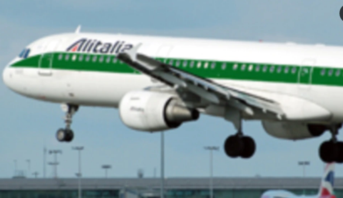 Авиакомпания Alitalia после 75 лет работы прекратила существование
