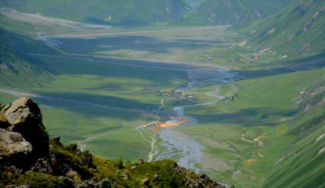 ჩრდილოეთ ოსეთის მაცხოვრებლებმა საქართველოში საგვარეულო საფლავები მოინახულეს