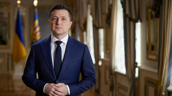 Зеленский опроверг планы ввести военное положение на Украине