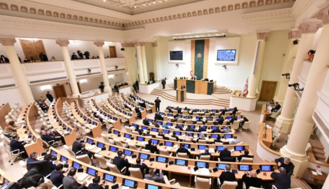 Парламент Грузии принял государственный бюджет на 2022 год