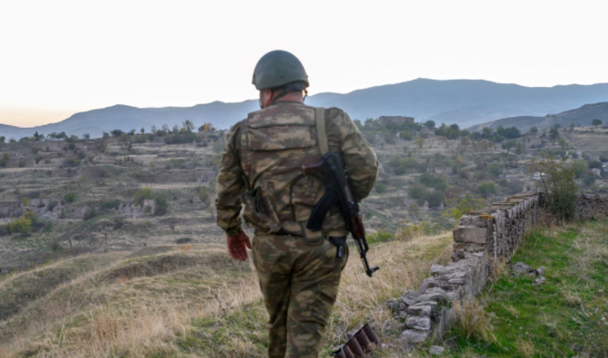 Армения вернула Азербайджану двух задержанных военных