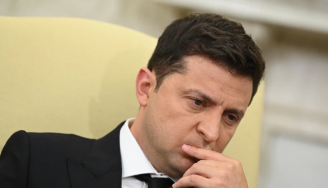 Зеленский рассказал, что получает от Саакашвили письма